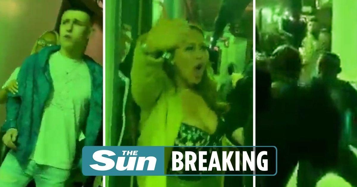 Plas sherri pas humbjes së Mançester Sitit, goditet me grusht nëna e yllit anglez (VIDEO)