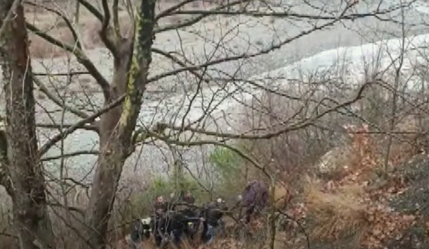 Policia zbardh dinamikën e aksidentit tragjik me tre viktima, “Benz”-i që përfundoi në lumë u përplas nga një tjetër makinë