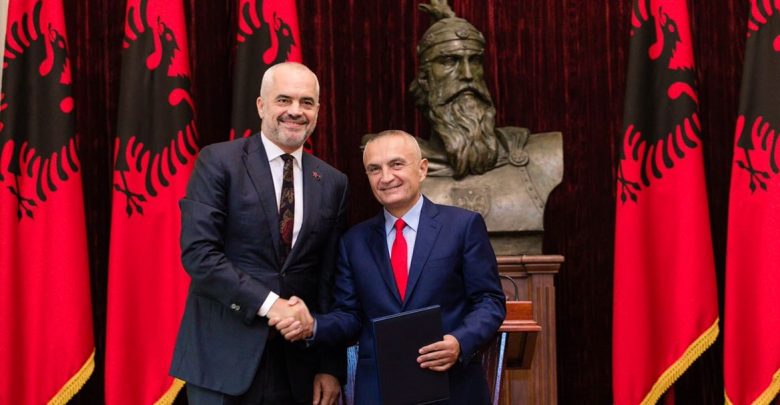 Komentuesi “ngacmon” Ramën për mos shkarkimin e Metës, ja si reagon kryeministri