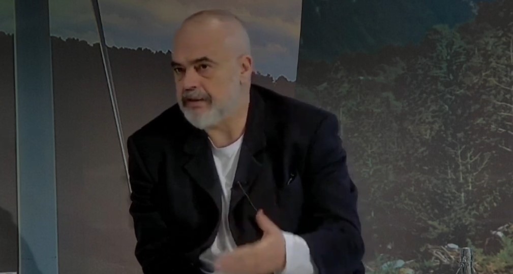 Rama flet për hekurudhën Durrës-Prishtinë dhe realizimin e Korridorit të 8-të: Do i japë nxitje shtesë ekonomisë së rajonit