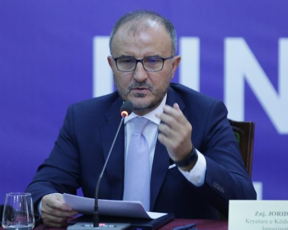 Zgjatja e afatit të Komisionit Hetimor për incerenatorët, Soreca: Lufta ndaj korrupsionit, prioritet për BE-në