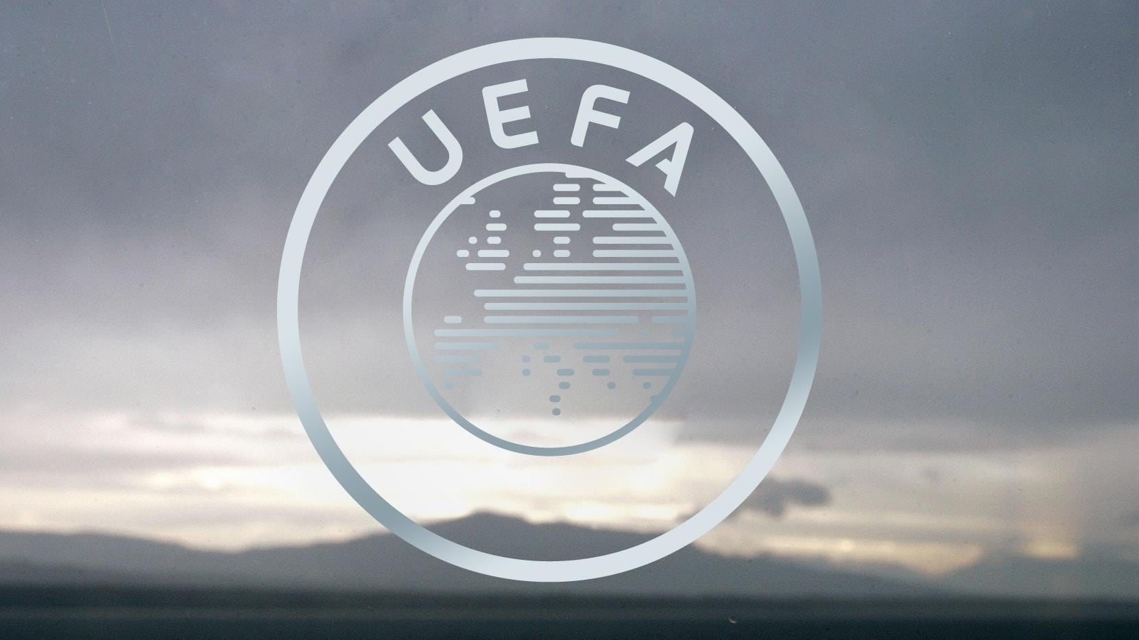 UEFA: “30 mijë bileta falas për finalistët e Champions dhe Europa League”