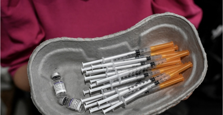 CDC: Mbrojtja nga dozat përforcuese bie pas katër muajsh