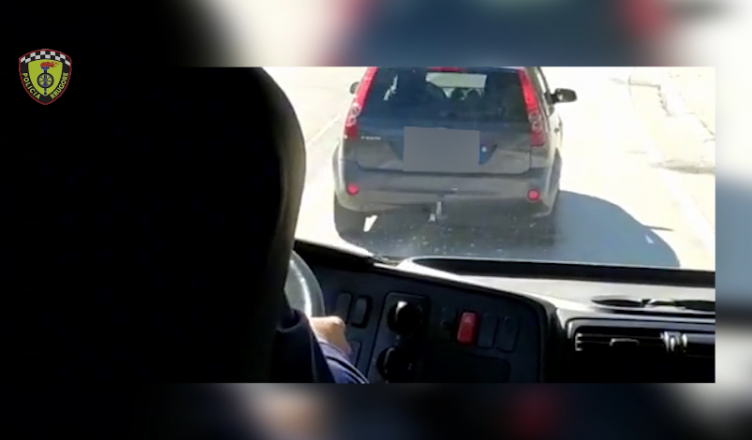 Nuk i hapi rrugën zjarrfikëses dhe për pasojë humbi jetën një person, si e pësoi 25-vjeçari në qytetin bregdetar(VIDEO)