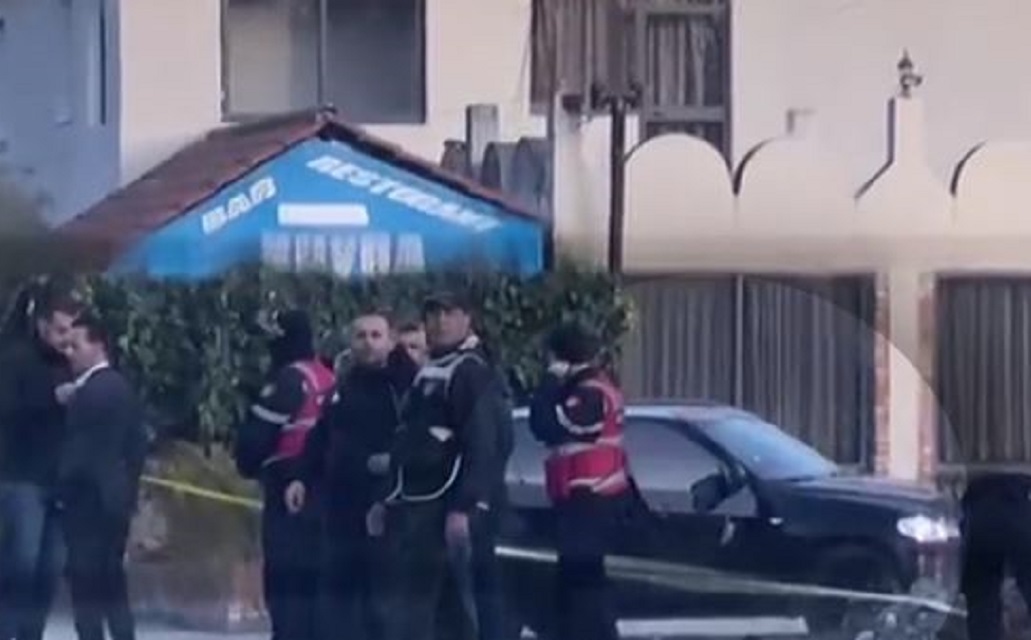 Detaje për të shtënat me armë, ja çfarë u gjet brenda makinës së braktisur