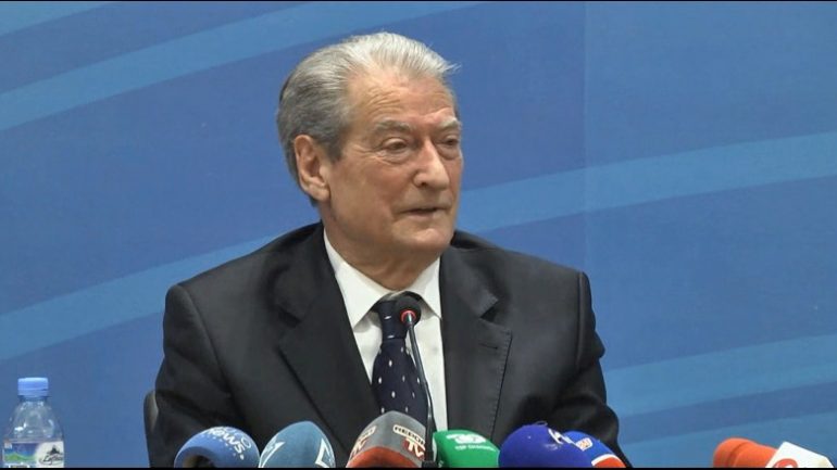 “Nuk pati vetëm shtrëngim duarsh”, Berisha: Ja çfarë i kërkova Bardhit dhe Alibeajt