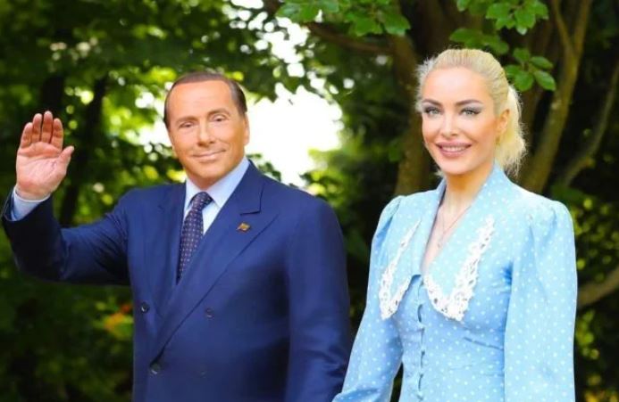 Baba në moshën 86-vjeçare, Berlusconi dhe deputetja 32-vjeçare në pritje të një fëmije