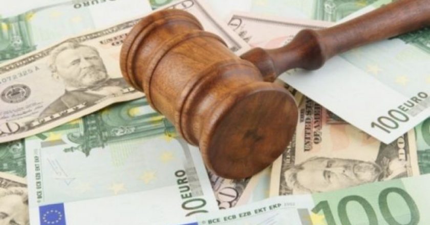 Dyshohet se rrjedhin nga aktivitete kriminale, sekuestrohen 2 milion euro dhe prona në Palasë