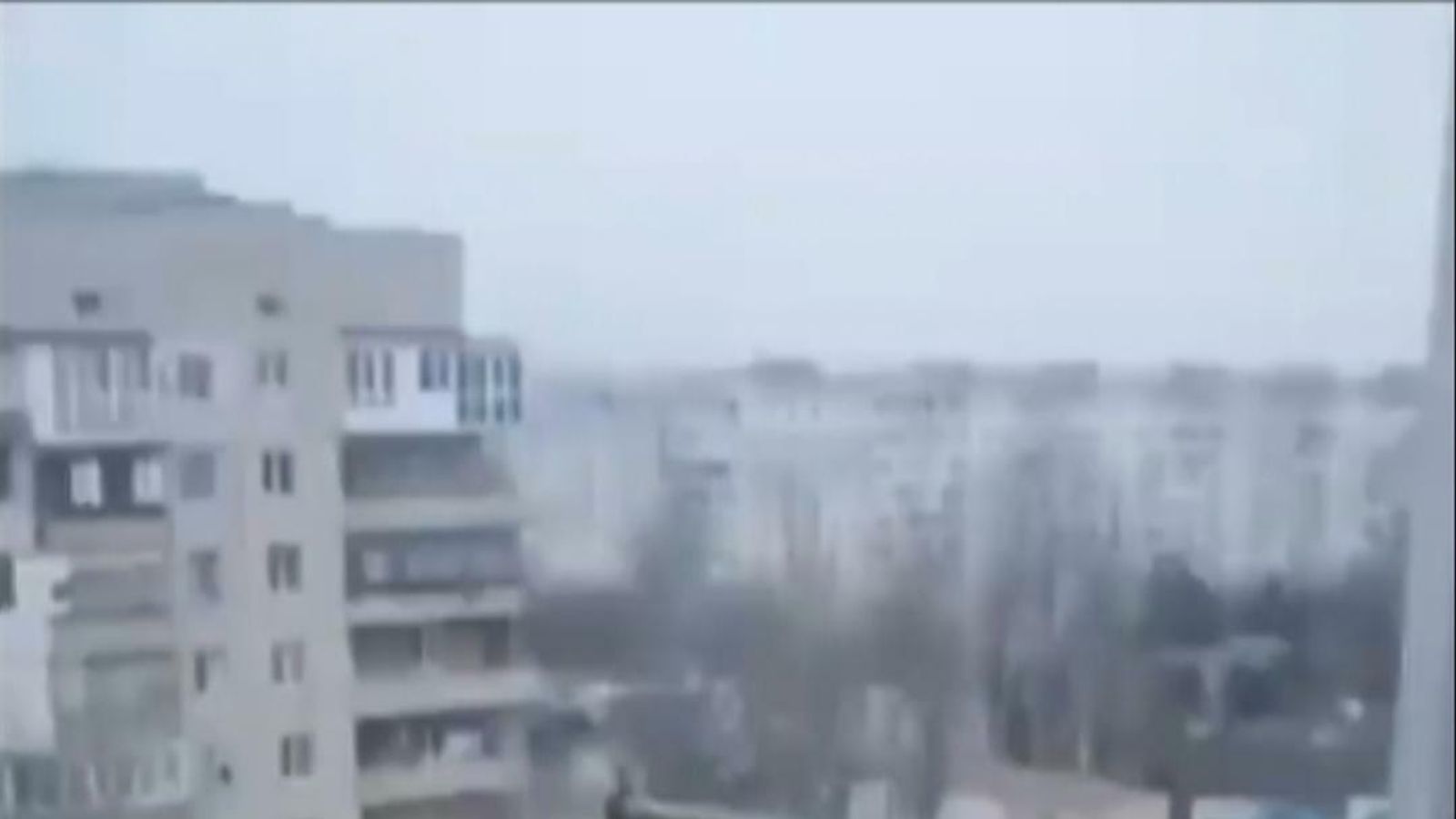 Forcat ruse marrin qytetin Kherson në jug të Ukrainës