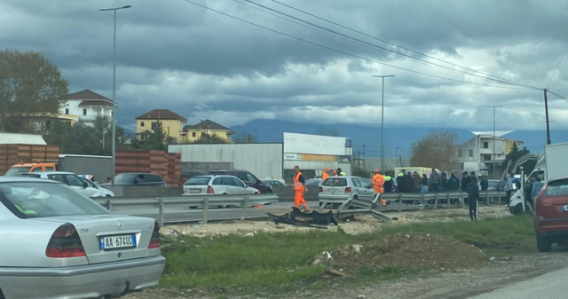 Aksident i trefishtë në Durrës, 5 të lënduar
