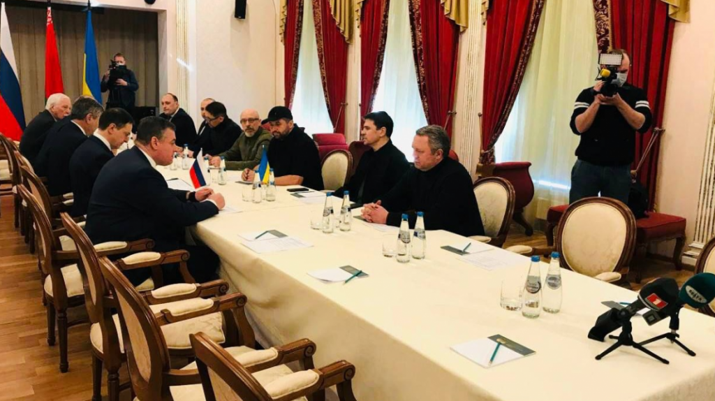 Negociatori rus: Bisedimet e paqes vijojnë por kanë ngecur në çështjet kryesore