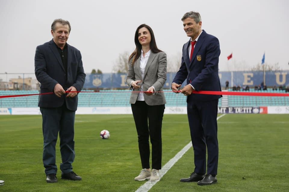 Përurohen fushat e reja të stadiumit të Durrësit, Sako: “Për ekipin tonë kampion, por edhe për fëmijët e të rinjtë”