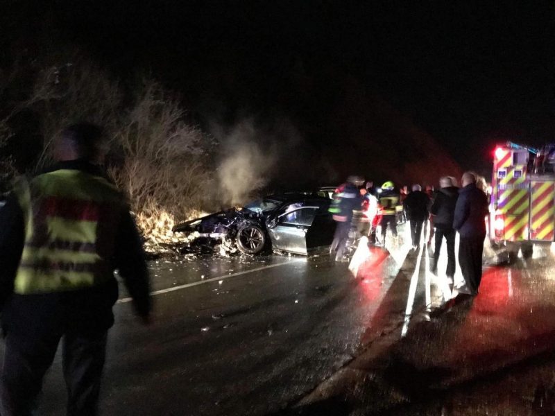 Përplasen 4 makina në Kosovë, plagosen 18 persona