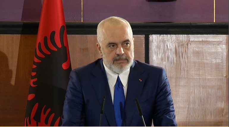 Rama publikon grafikun për çmimet e naftës: Protestat, për të nxitur destabilizim përmes shpifjeve