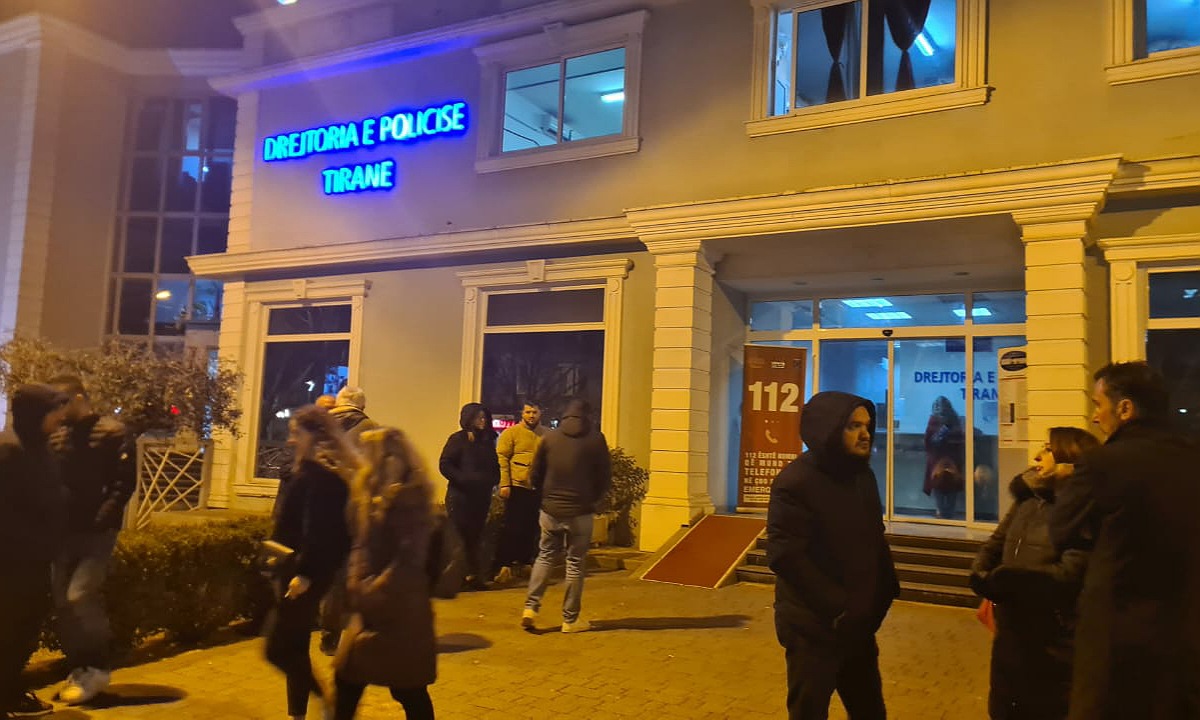 Rreth 40 punonjës Call Canter-ash kalojnë natën në komisariat, hetime për mashtrimet me shtetas të huaj