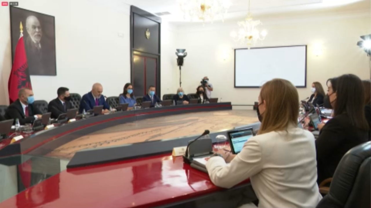 Ndryshon nesër qeveria Rama?