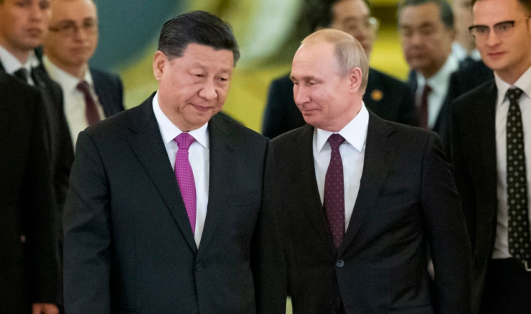 Përplasje me Rusinë? Kina refuzon të furnizojë linjat ajrore ruse me pjesë avioni