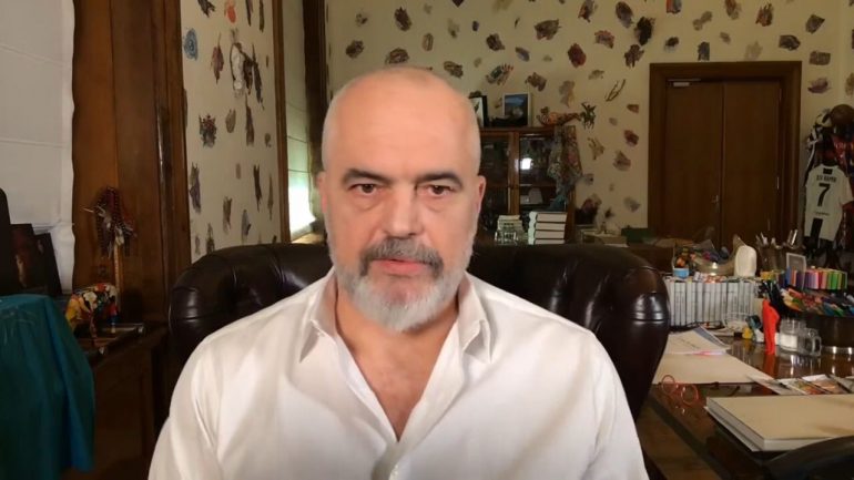 Një orë para protestës, Rama bashkëbisedim me qytetarët për paketën e rezistencës sociale