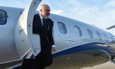 Rama udhëton drejt Dubait, vizitë në panairin botëror që bën bashkë 190 shtete