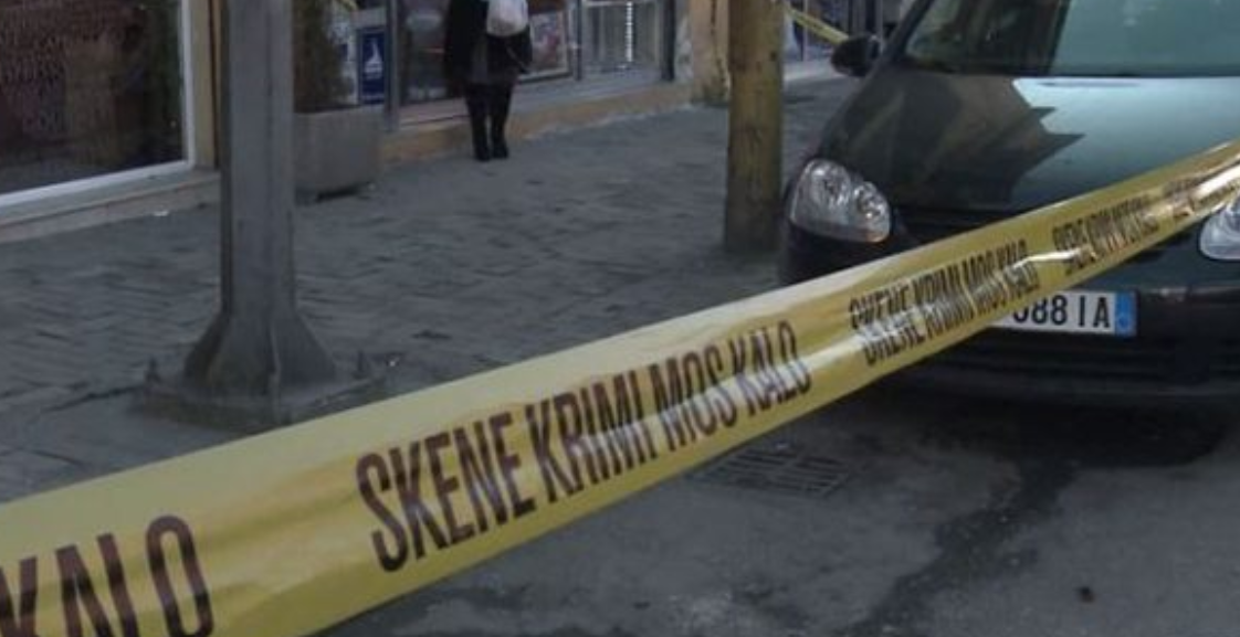 Iu shkrep aksidentalisht arma në dorë, humb jetën polici