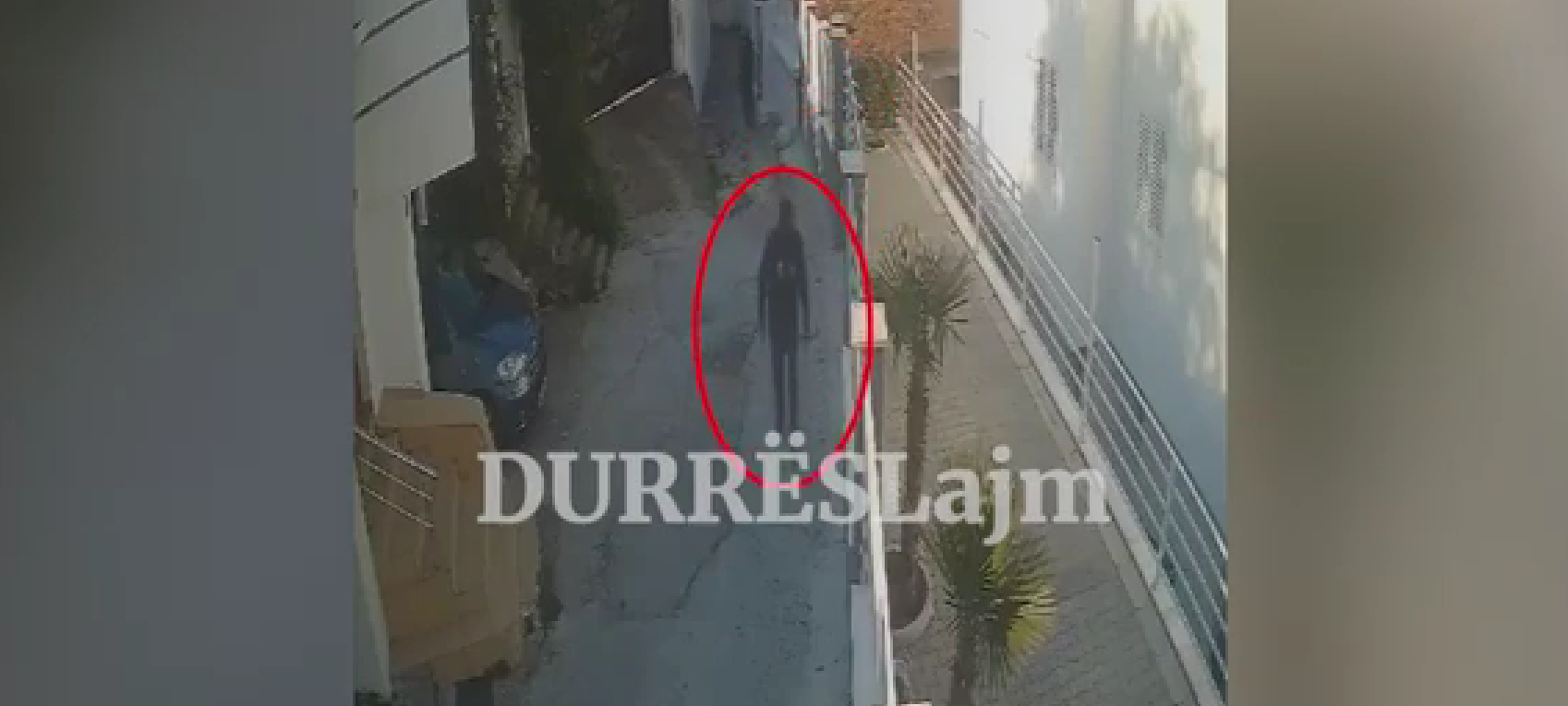 &#8220;Ku është policia?&#8221;/ Nuk ndalet hajduti serial i Durrësit! Qytetari denoncon vjedhjen e radhës (VIDEO)