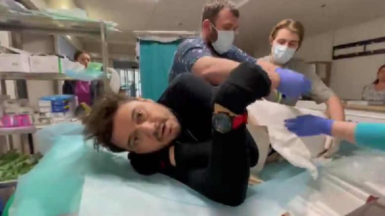 “Për herë të fundit e pashë që u qëllua në qafë”, flet kolegu i gazetarit që u ekzekutua nga rusët (VIDEO)