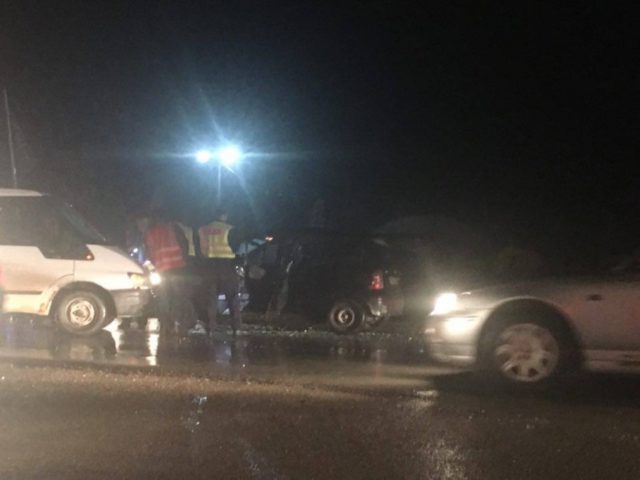 Aksident pas mesnate në autostradën Tiranë-Durrës, përplasen 3 makina
