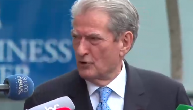 Mbledhja e Grupit Parlamentar të PD, Berisha: Jam i pari që do shkoj