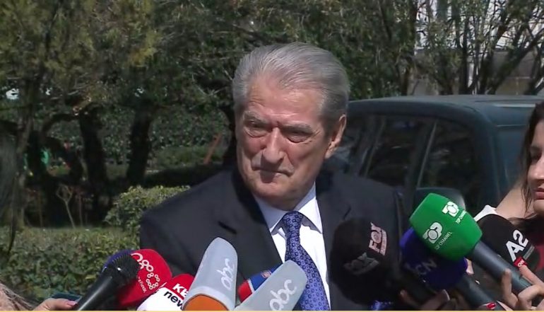 Berisha deklaroi se refuzoi “ofertën përrallore” nga Gazprom, reagon për herë të parë ambasada ruse