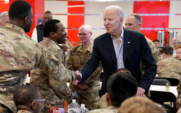 Biden takon ushtarët amerikanë në Poloni, pjesë e batalioneve të NATO-s