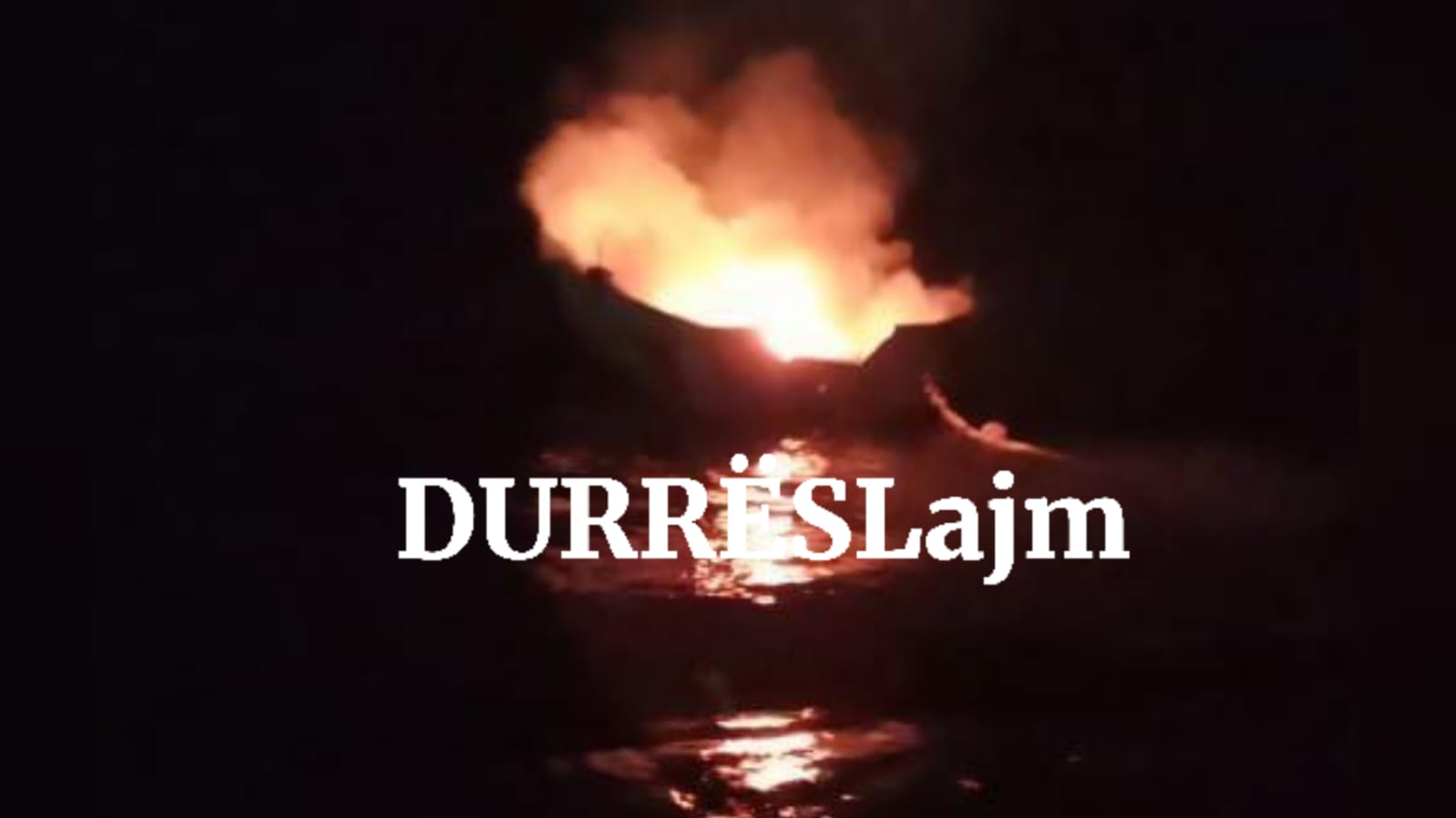Digjet gjatë natës varka në Durrës, arrestohet autori (DETAJET+VIDEO)