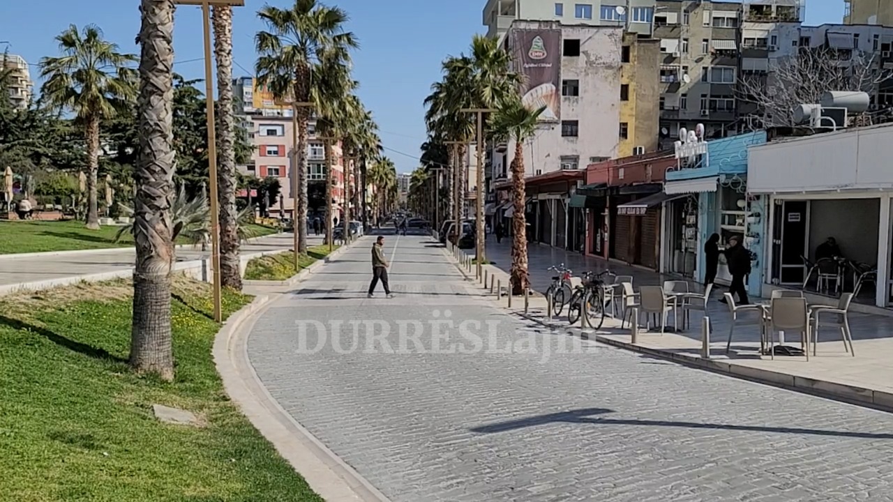 Qeveria e caktoi ditë pushimi të hënën, çfarë po ndodh në qendër të Durrësit (VIDEO)