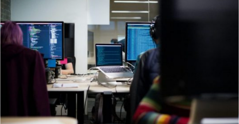 Mashtronin qytetarët e BE për të investuar në bursën, procedohen penalisht 9 administratorët e “Call Center”