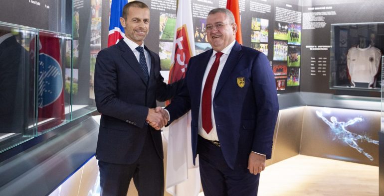 Presidenti i UEFA-s njeh Dukën në krye të FSHF-së: Me rizgjedhjen tuaj futbolli shqiptar do të vazhdojë të zhvillohet
