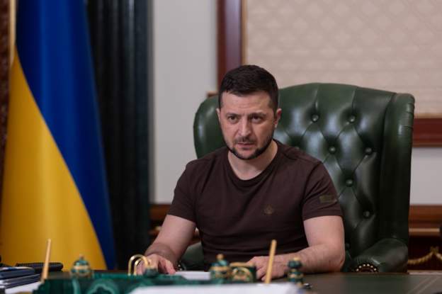 Zelensky i përgjigjet sulmit të Putin, ndalon veprimtarinë e 11 partive pro-ruse në Ukrainë