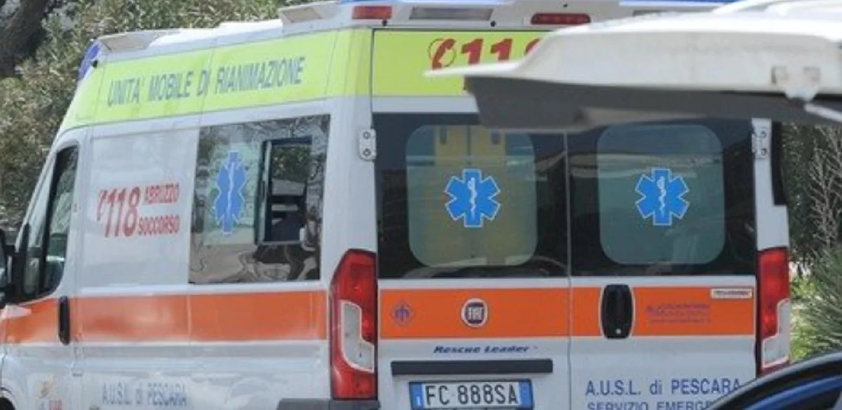 Tragjedi në familjen shqiptare/ 4-vjeçari  mbytet nga ushqimi para syve të babait