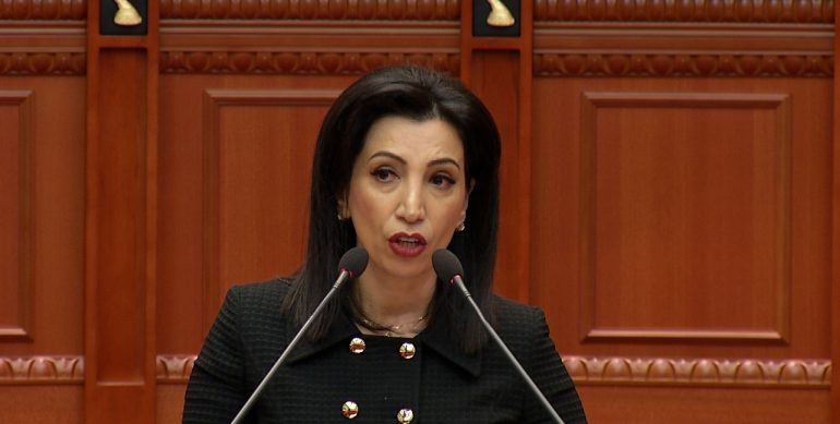 Ministrja Kushi: Ja masat e marra për mbarëvajtjen e Maturës Shtetërore 2022