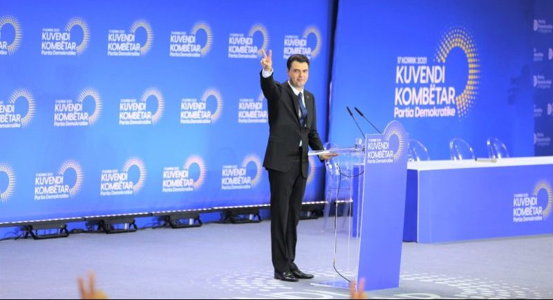 Gjykata e Tiranës regjistron ndryshimet statutore të Lulzim Bashës