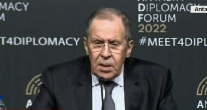 “Duam të shohim një Ukrainë neutrale”, Lavrov i ashpër ndaj Perëndimit: Mund të tradhtojë çdo kënd