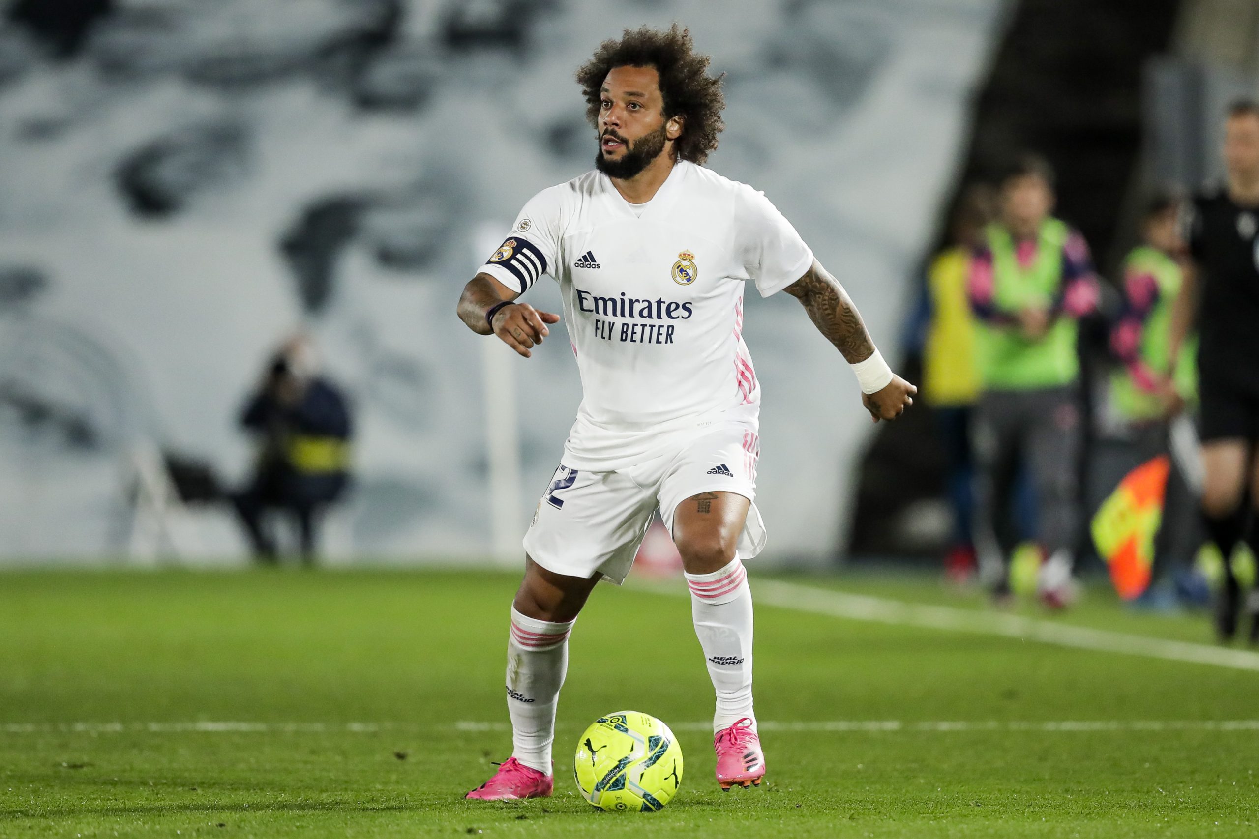Marcelo largohet në verë, Real Madridi “piketon” zëvendësuesin në Londër