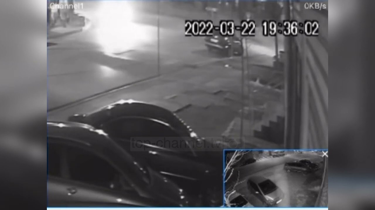 Momenti kur 32-vjeçari qëllon me breshëri plumbash në furrën e bukës (VIDEO)