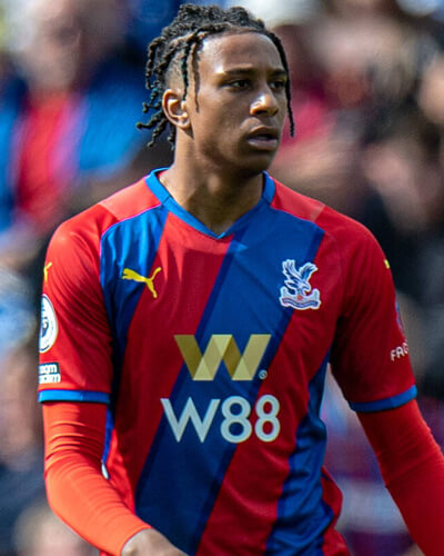 Nuk di kë të zgjedhi ende, njihuni me lojtarin i cili mund të luajë për 4 kombëtare