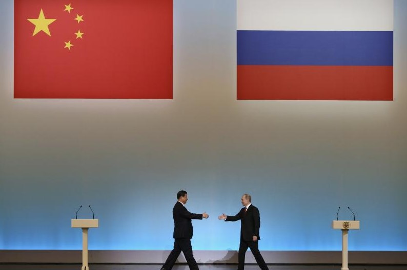 Lamtumirë perëndim! Kina dhe Rusia paralajmërojnë rendin e ri botëror