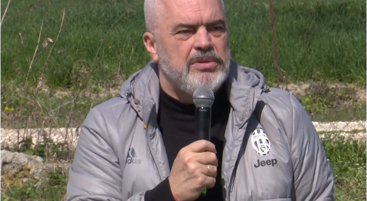 Para Kryeministrisë protestë, Rama “arratiset” në Durrës, takohet me fermerët për paketën e rezistencës sociale