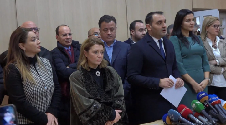 Komisioni i Rithemelimit: 6 Marsi tregoi se demokratët s’i shkojnë pas një kllouni