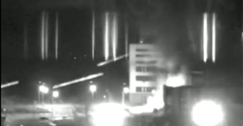 Zelensky pas bombardimit të termocentralit bërthamor: Rrezatimi s’njeh kufij shtetëror