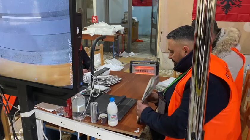 Përfundon numërimi, PS fiton edhe Rrogozhinën