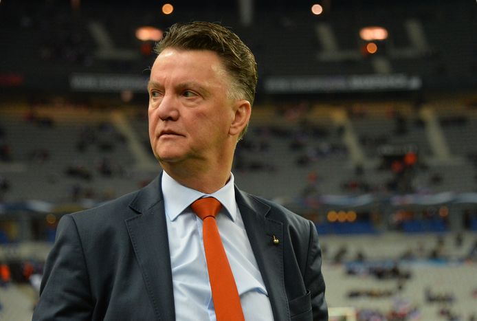 Van Gaal: “Qesharake të bëhet Botërori në Katar, FIFA e bën për para”