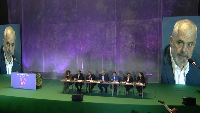 Merret vendimi në Kongresin e PS-së, shkarkohen 61 kryetarët e degëve