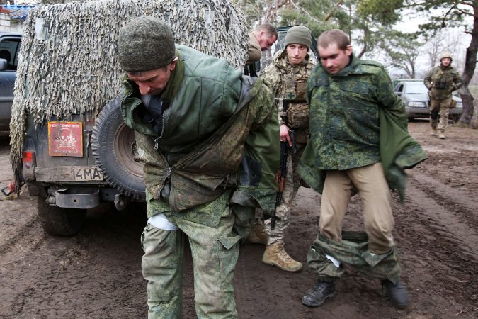 Dyshonin se ishin spiunë, dy ushtarët britanikë merren peng nga rusët në Ukrainë